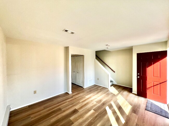 Photo - 167 Stonegate Dr