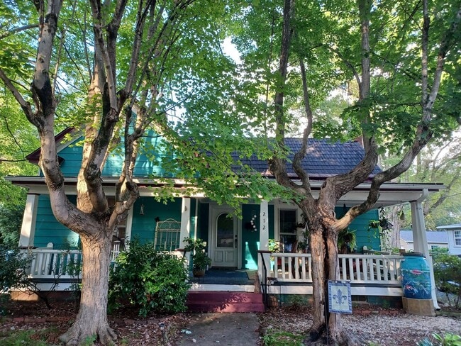 Photo - 212 Chestnut St Casa