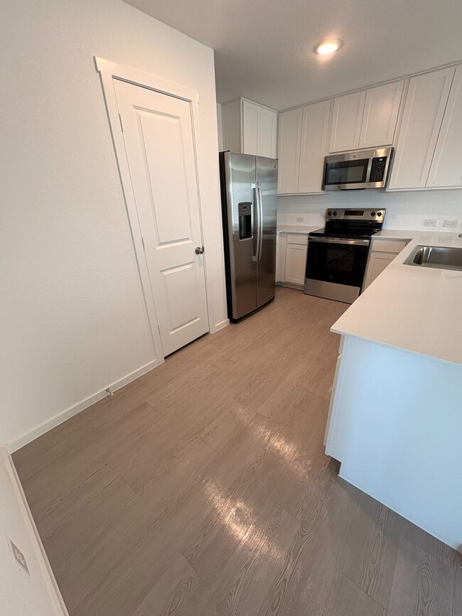 Photo - 240 Pacific Waters