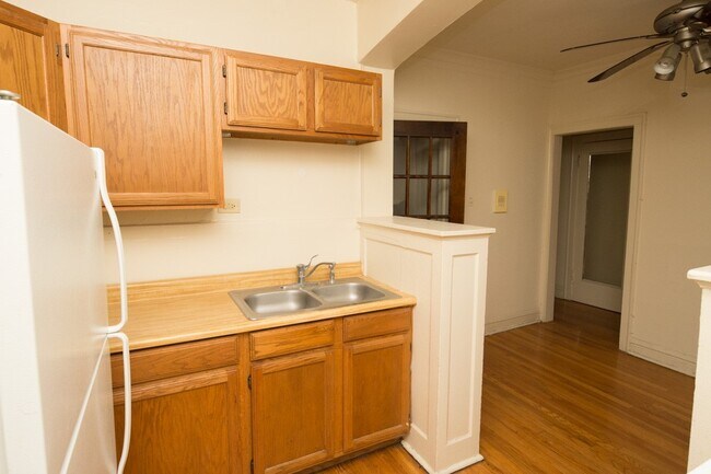4115 N Paulina St Unit E3