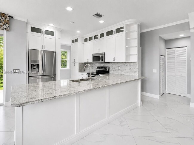 963 Falling Water Rd