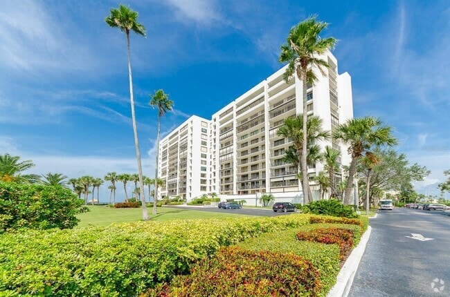 Building Photo - 1460 Gulf Blvd Unit 1105 Rental