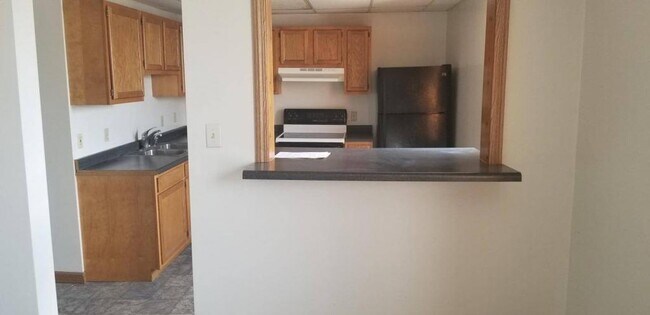 Photo - 16 E Main St