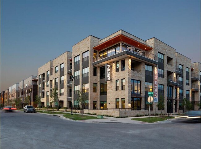 Photo - 2402 Aldrich St Unit A3-35