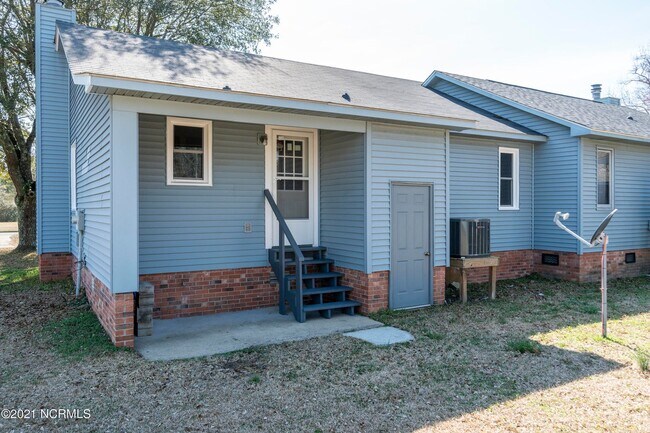 Photo - 3204 Deer Path Cir