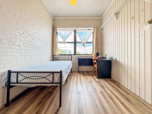 313 Summit Ave Unit 10