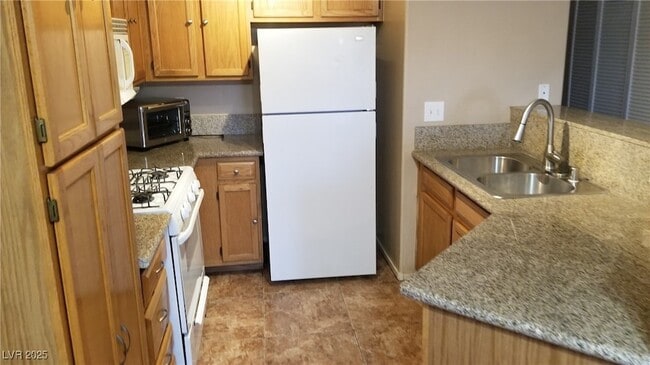 Photo - 5415 W Harmon Ave Condo Unit 2006