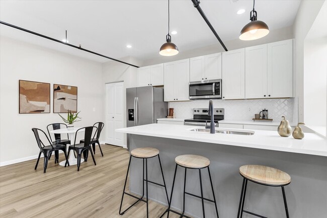 Photo - 4242-4246 Shaw Blvd