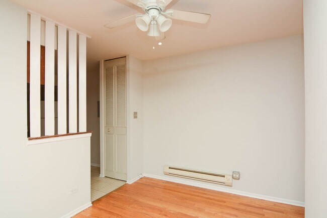 Photo - 675 W Wrightwood Ave Unit 115