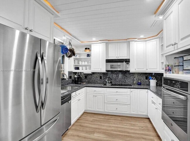 Photo - 3 bedroom in Hollywood FL 33021