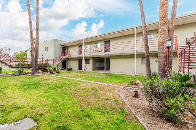 Building Photo - 4610 N 68th St Unit 460 Rental