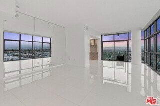 Photo - 13700 Marina Pointe Dr