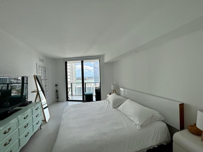 Photo - 501 NE 31st St Unit 2807