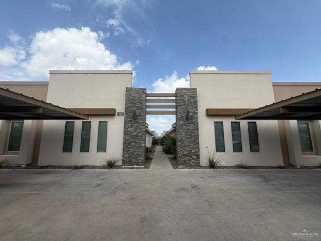 Building Photo - 12 Javalina Ave Unit 1