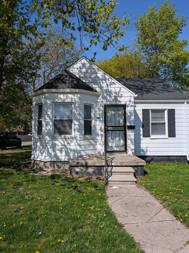 Photo - 16701 Stahelin Ave House