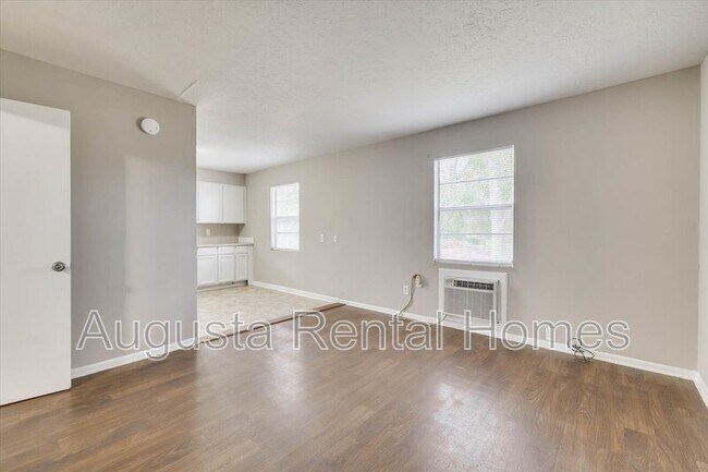 Photo - 329 Verdery Dr