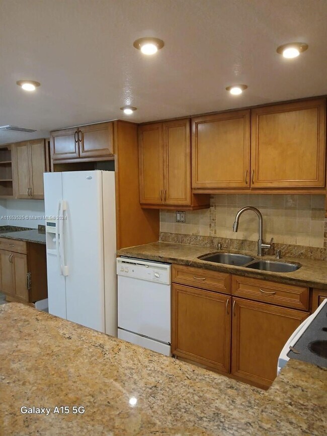 11101 Royal Palm Blvd Unidad 109 Rental Coral Springs, FL