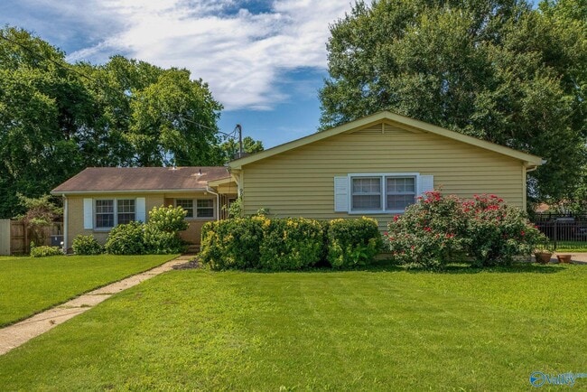 Building Photo - 904 SE Chatterson Rd Rental
