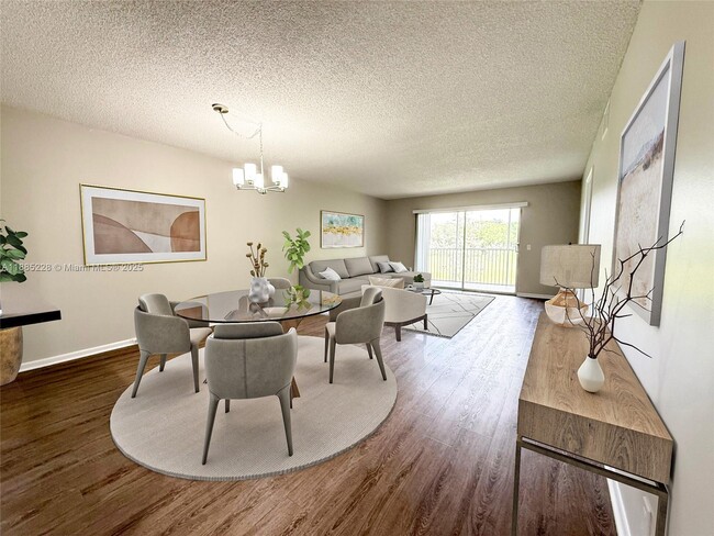 Photo - 901 SW 128th Ave Unidad 208E