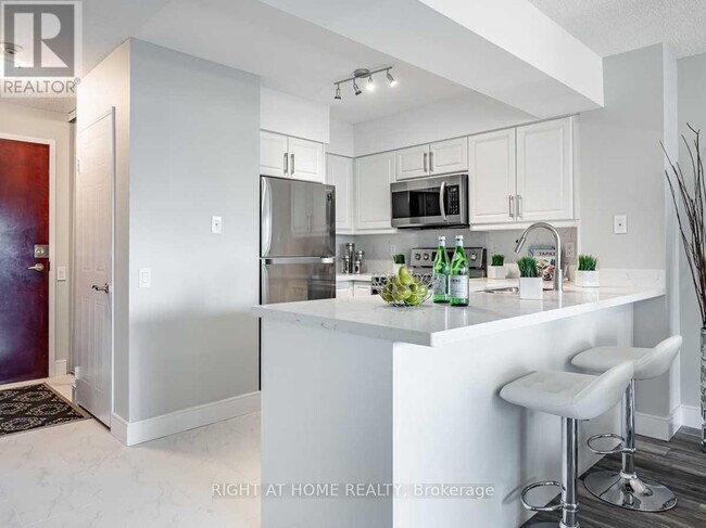 Photo - 750 Bay St. Unit 2306