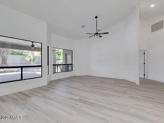 Photo - 5910 E Woodridge Dr