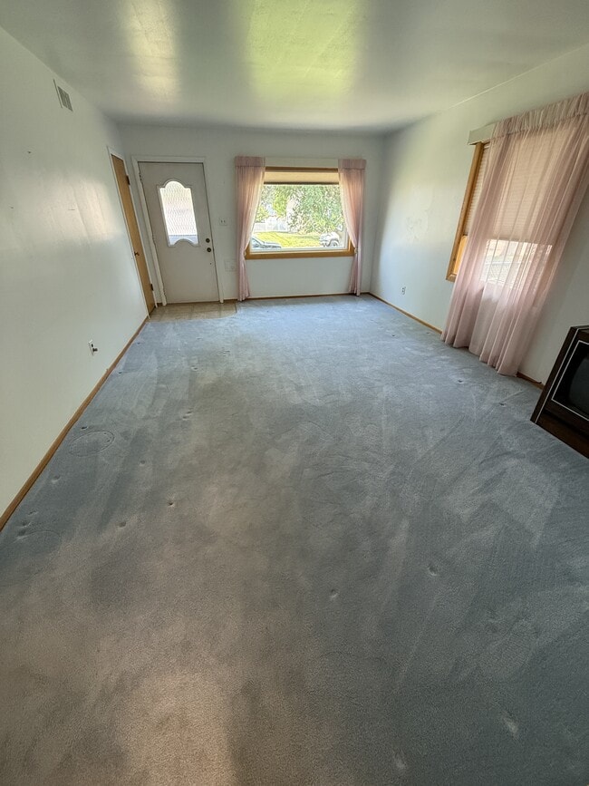 Photo - 2604 6th Ave N