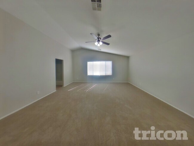 Photo - 40081 W Hayden Dr