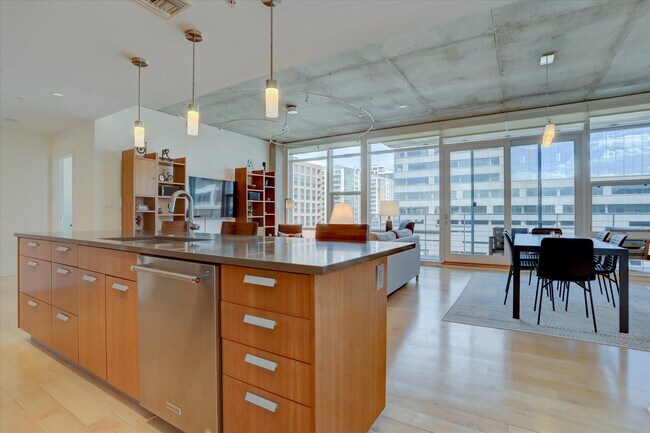 Photo - 1620 Little Raven St Unit 601