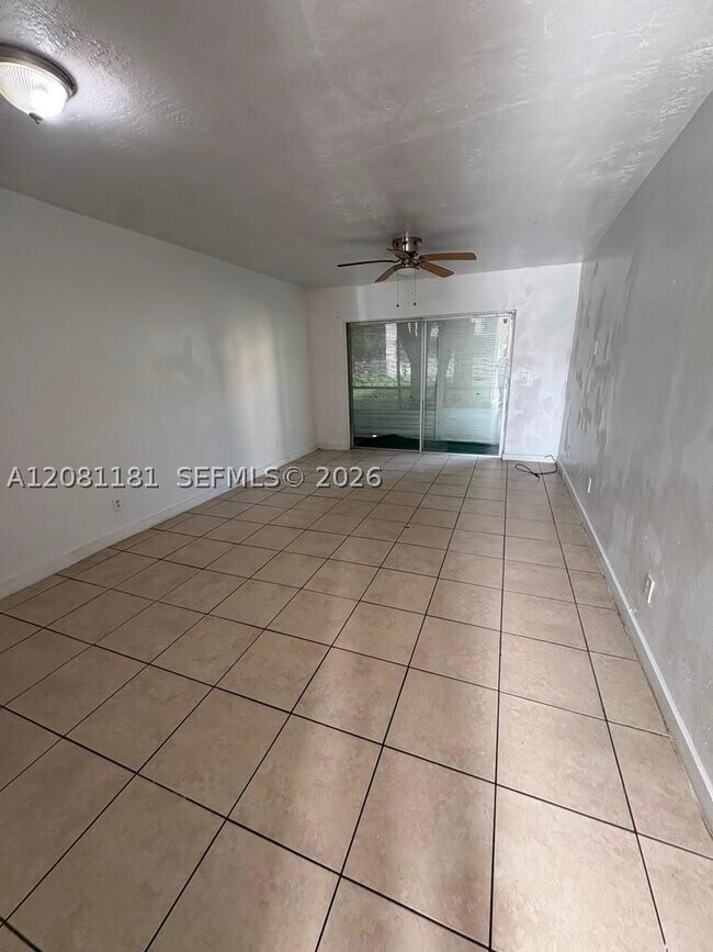 Photo - 14002 NE 2nd Ct Unit 2-2-2