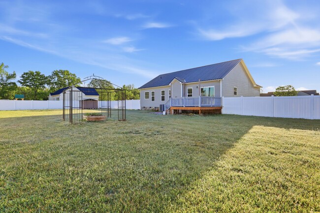 Photo - 100 Amandas Way