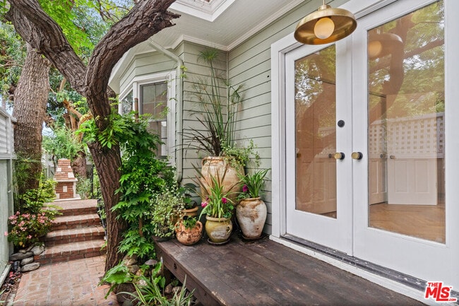 Photo - 9024 Keith Ave