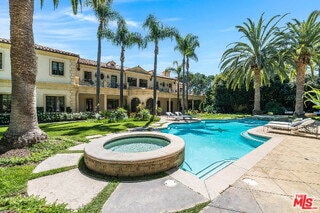 Photo - 70 Beverly Park Dr