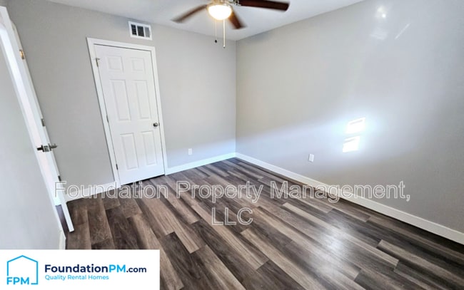 Photo - 2401 Alcy Manor Ln