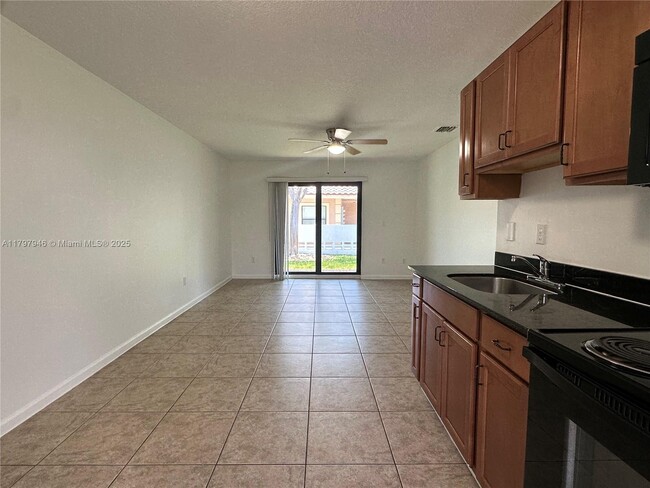 Photo - 1041 NE 10th Ave Apartamento Unidad 4