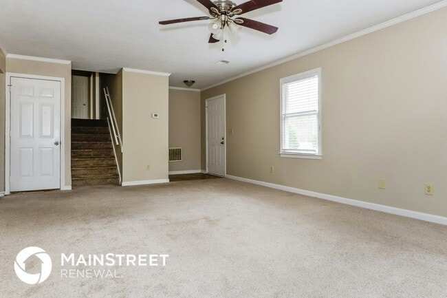Photo - 355 Victoria Dr