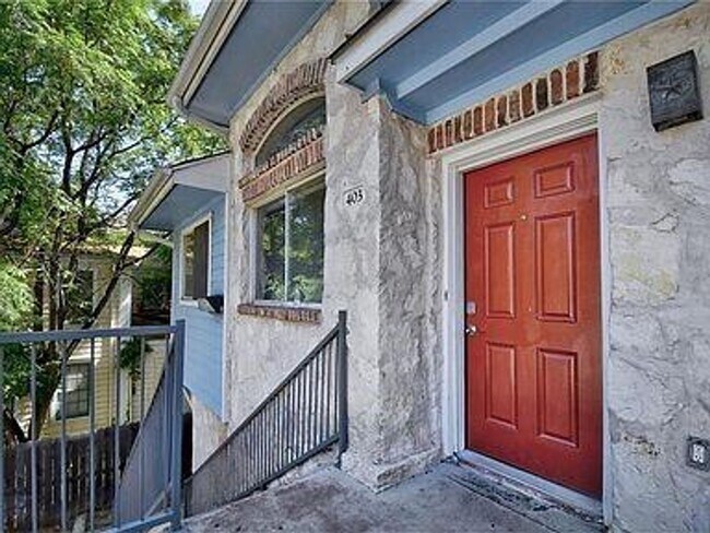 Photo - West Campus Condo Under $1000/Bedroom Walk... Unit #401