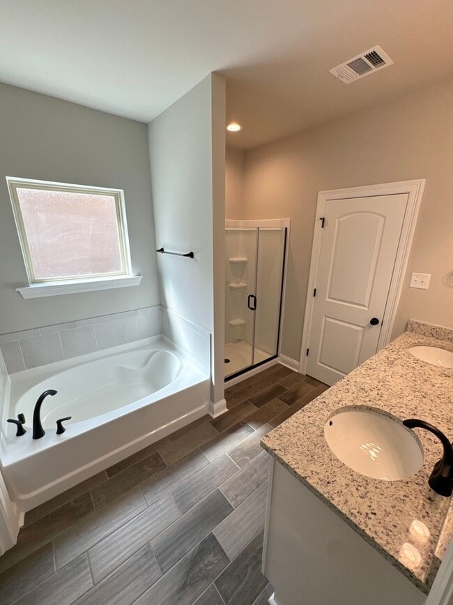 Photo - Canes Landing!