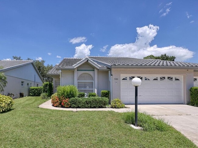 Building Photo - 5381 Kelly Dr