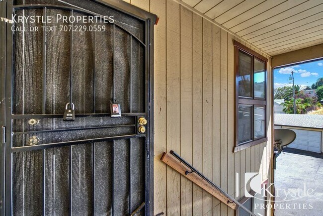 Photo - 136 Frisbie St