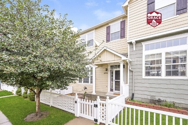 Building Photo - 1495 Red Cliff Way