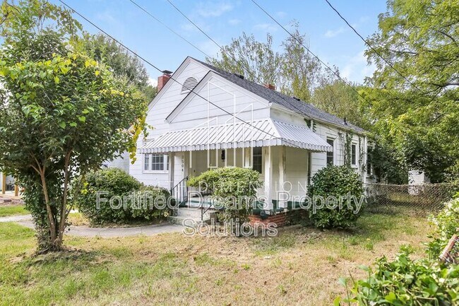 Photo - 1504 McCormick St House