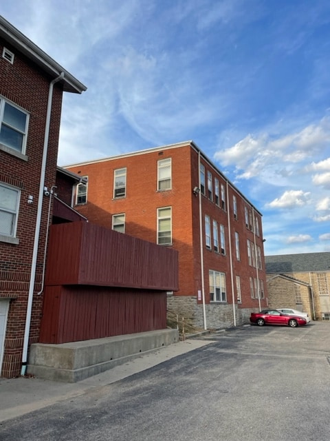 Photo - Manors on Main