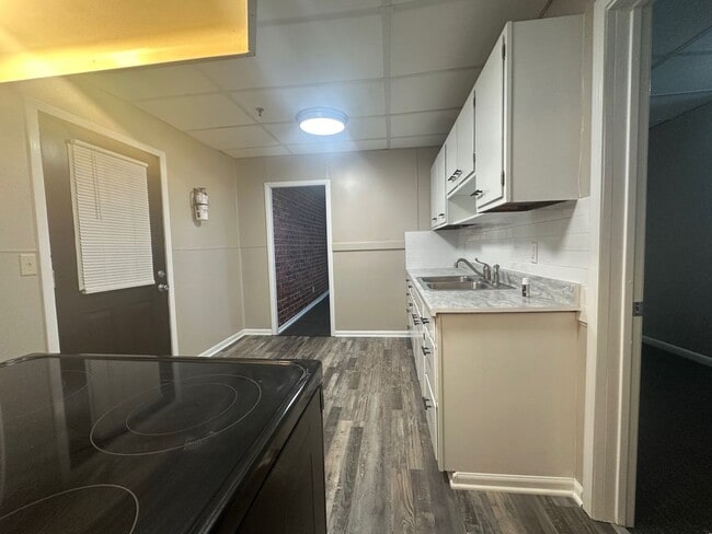 Photo - 809 Keeler St Unit 809.5 Keeler-Apt. #23