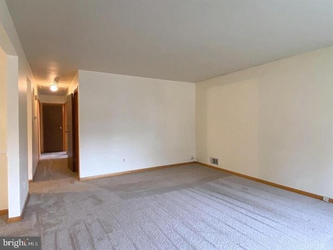 Photo - 3300 Upton Rd