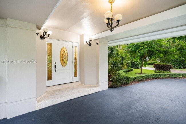Photo - 648 Sevilla Ave