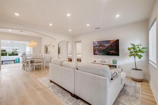 Photo - 2969 SW 20th St