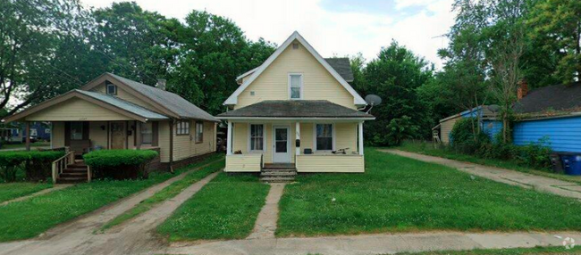 Building Photo - 2249 Avondale Ave Rental