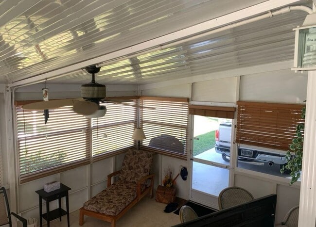 Photo - 3021 SW 52nd Ave