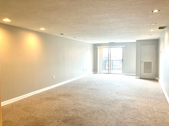 Photo - 150 Lynnway Unit 103