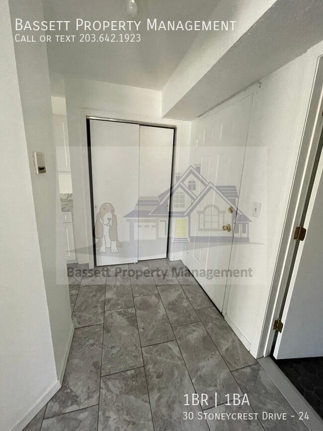 Photo - 30 Stoneycrest Dr